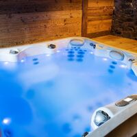 How to clean spa pipes
