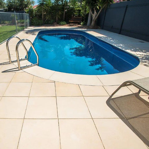 Sterns Whitsunday oval pool modular